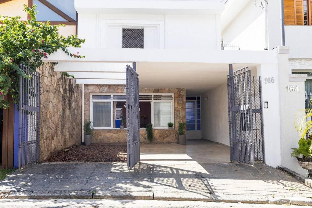 Casa Aconchegante Com 4 Quartos Na Vila Madalena Сан-Пауло Экстерьер фото